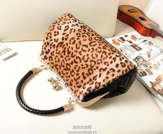 豹紋圖案編織包將時尚進行到底