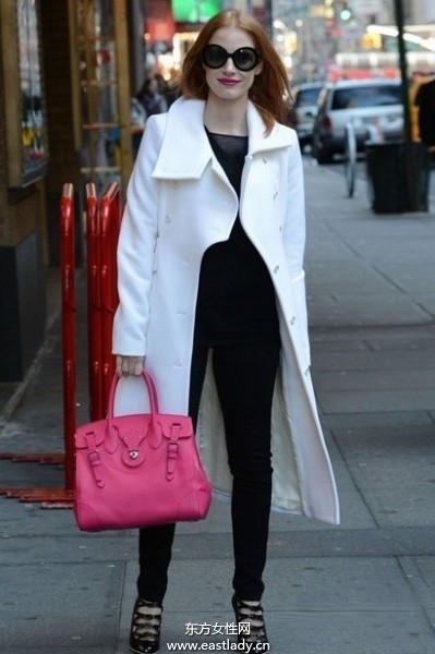 時尚風(fēng)格女士手袋外出好心情