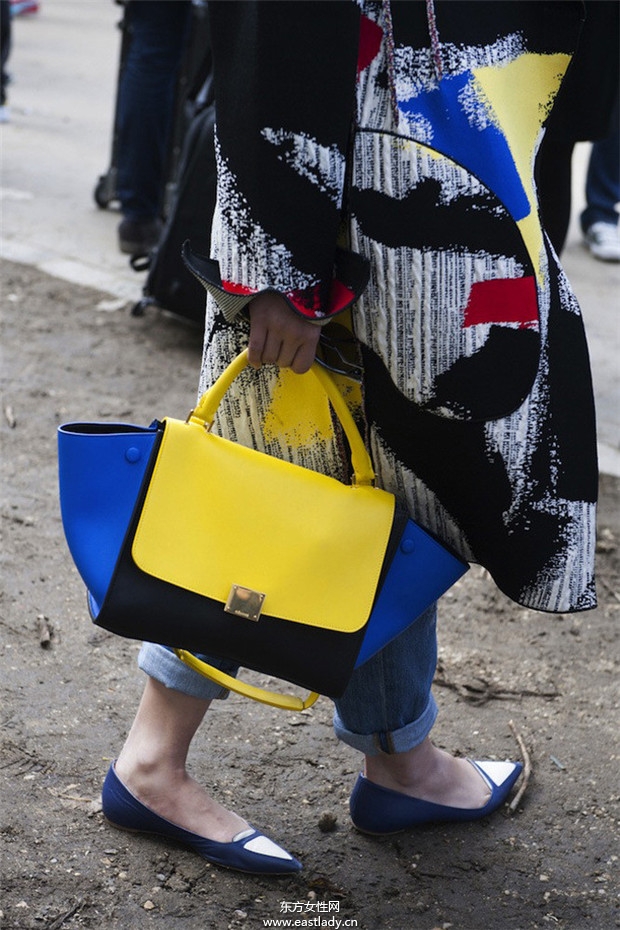 街頭達(dá)人百變飾品搭個(gè)性十足