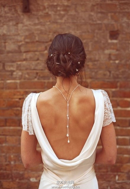 珍珠掛脖項鏈配婚紗高端大氣上檔次