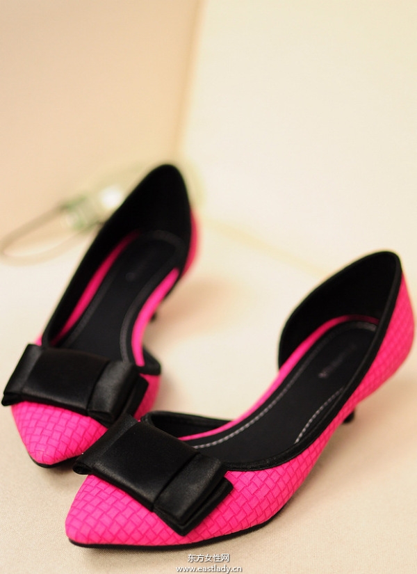 小女人最?lèi)?ài)尖頭鞋穿出名人范