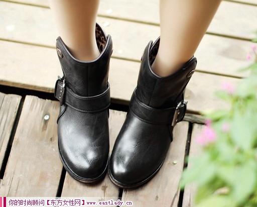 增高魚嘴松糕單鞋 彰顯時尚活力