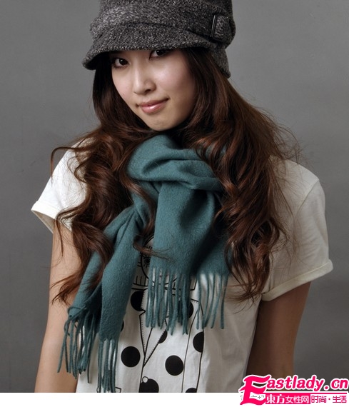 時(shí)尚圍巾單品給冬日添溫暖
