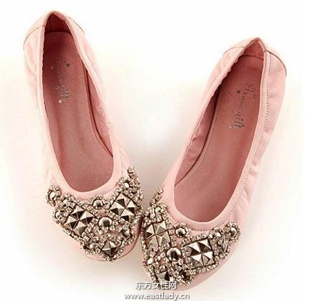 可愛(ài)娃娃鞋每個(gè)女孩春季必備的單品之一