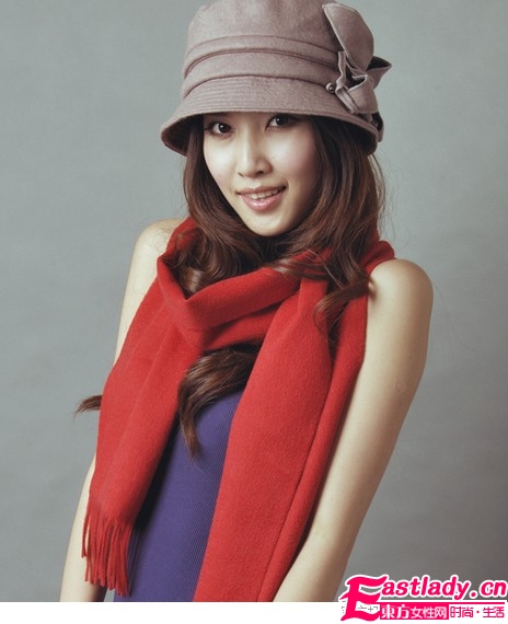 時(shí)尚圍巾單品給冬日添溫暖