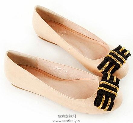 可愛(ài)娃娃鞋每個(gè)女孩春季必備的單品之一