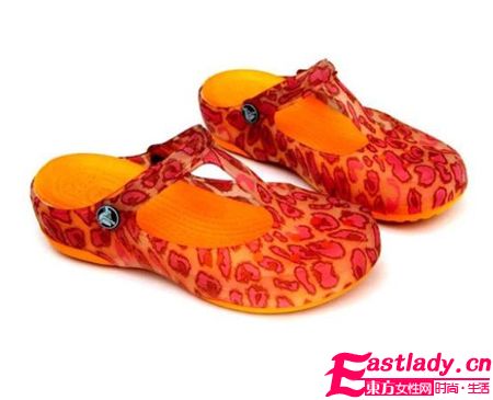 每個(gè)人都無(wú)法不愛(ài)的水晶洞洞鞋