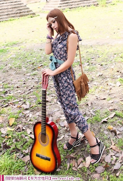 細(xì)節(jié)決定美-2012新款草編皮帶扣露趾涼鞋