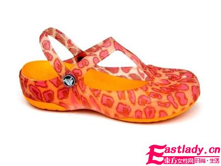 每個(gè)人都無法不愛的水晶洞洞鞋