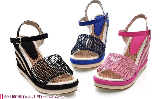 細(xì)節(jié)決定美-2012新款草編皮帶扣露趾涼鞋