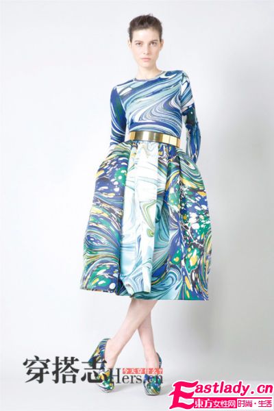 Dion Lee 2013早春--看 裙子上會(huì) 動(dòng)"的線條