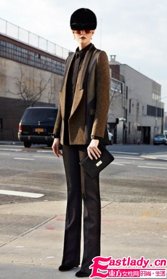 2012迷你悶騷包包風靡歐美街頭