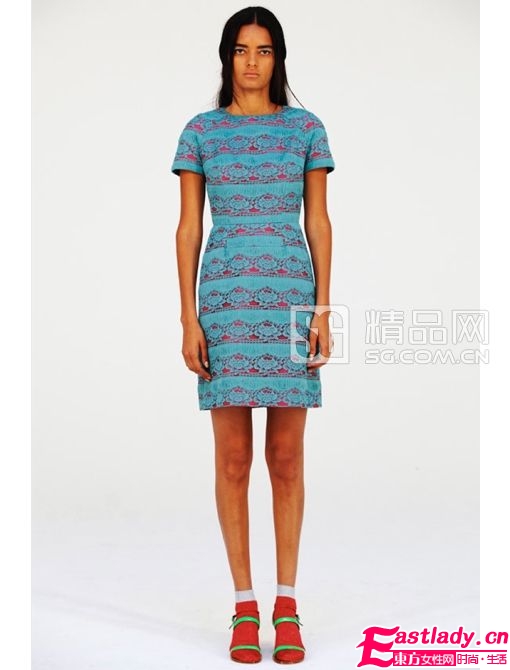 2012春夏淘貨必?cái)纹?蕾絲連衣裙