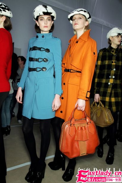 BURBERRY PRORSUM 2011秋冬秀場 掩腹遮臀必備單品推薦