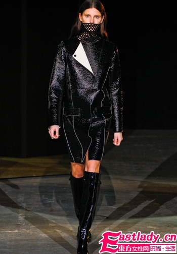 2012紐約秋冬時(shí)裝周 皮革是本季重點(diǎn)元素