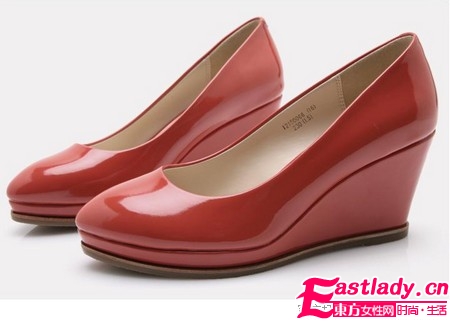 2012初春必備時(shí)尚鞋子