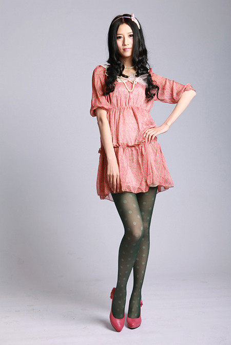 白領(lǐng)逛街上班首選 打造時尚品位穿鞋學(xué)