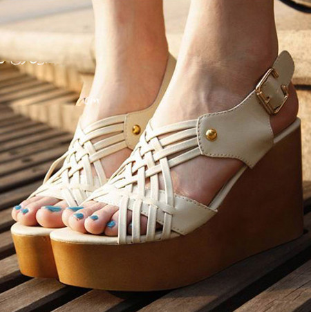 2011夏全牛皮磨砂款拖鞋 舒適又潮流