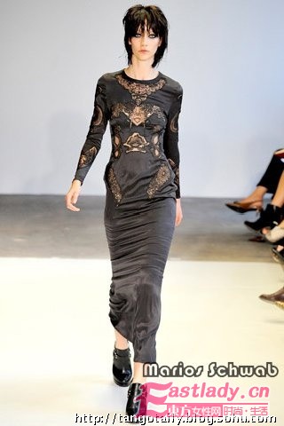 2011春夏蕾絲裙新品發(fā)布 打造優(yōu)雅女人味