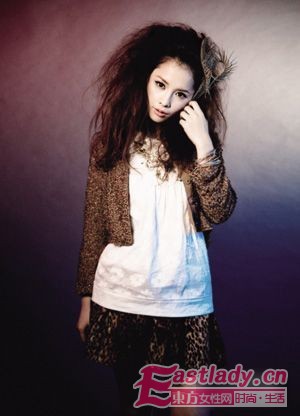 魅力陽春三月 明星外套齊芬芳