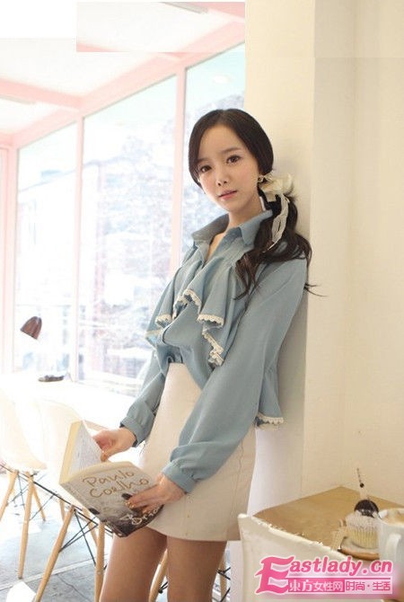 透視襯衫和包臀裙的組合讓人神魂顛倒