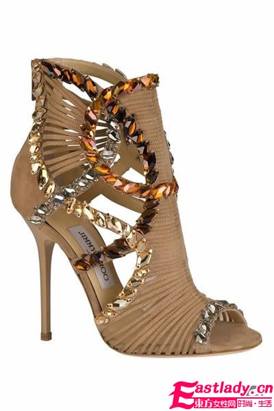 索菲婭首席設(shè)計(jì)師盤點(diǎn)2010年奢侈女鞋黑榜