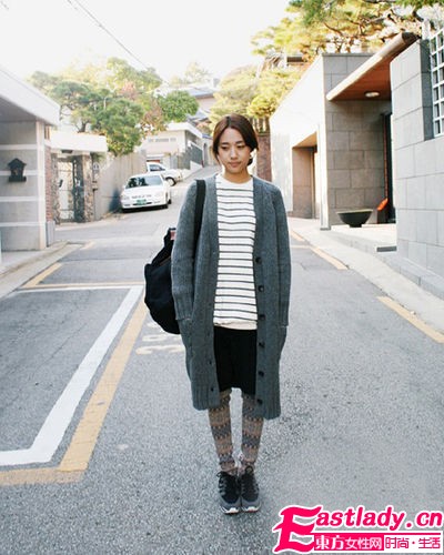 純色OUT 冬季迷戀北歐雪花leggings