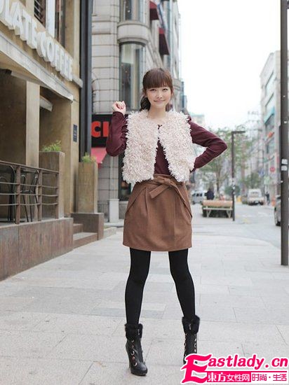 毛茸茸馬甲 美女冬日溫暖搭配法