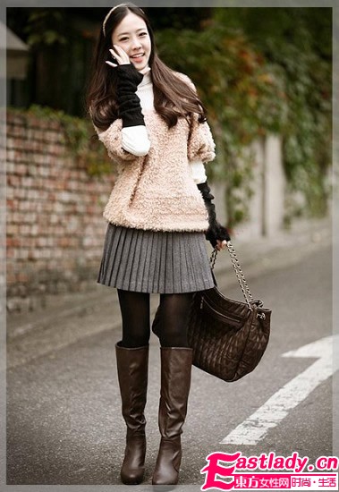 秋冬毛衣配長靴穿出高挑氣質(zhì)