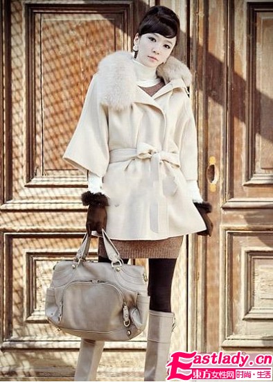 毛呢大衣進(jìn)職場(chǎng) 做個(gè)優(yōu)雅上班女