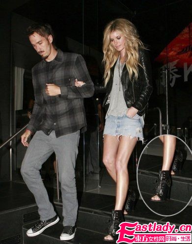 明星魚(yú)嘴短靴 性感帥氣大碰撞