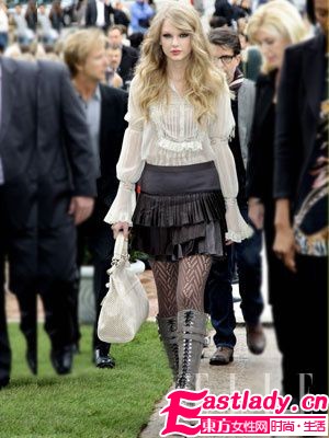 捆綁式長靴 打造明星超強(qiáng)氣場