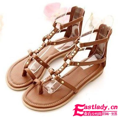 舒適低跟鞋 高貴氣質(zhì)不下跌