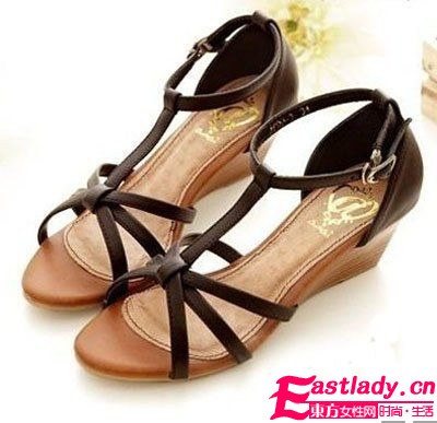 舒適低跟鞋 高貴氣質(zhì)不下跌