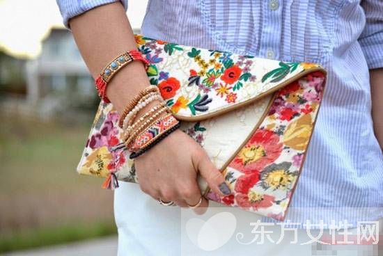 時尚手拿包最新款推薦 彰顯魅力值的時候到了