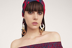 10款大牌珠寶配飾 明年時(shí)髦全靠它們