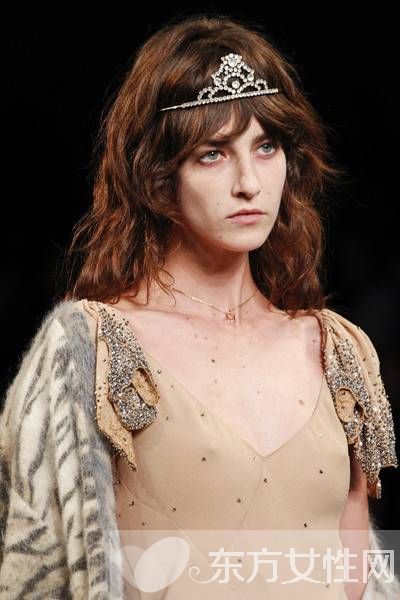 2016春夏流行首飾推薦 超個(gè)性的首飾哪個(gè)女生不愛(ài)