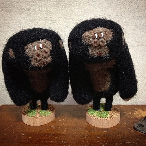 長胡子的鞋貓也太幽默 表情逗趣又微窘的困惑萌動物羊毛氈