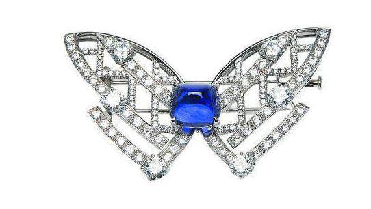 它居然是奧黛麗赫本一生中最愛的胸針飾品