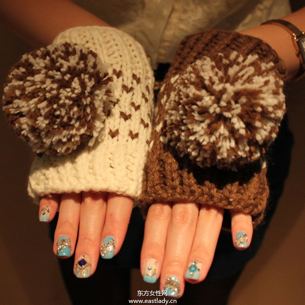 時(shí)尚可愛(ài)毛線手套帶給你春天般的感覺(jué)