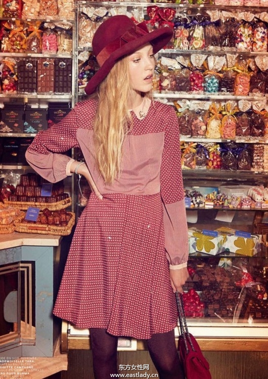 學(xué)明星巧戴帽子瞬間提升人氣