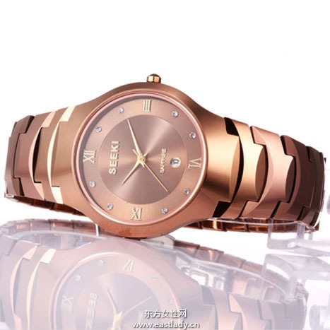 經(jīng)典時尚情侶手表見證你們最真的愛情