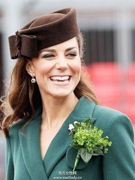 帽子怎么戴才高貴 讓我們向凱特王妃學(xué)習(xí)