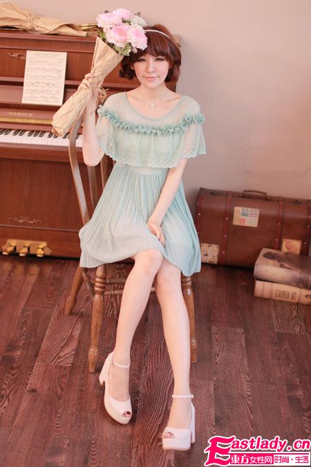 2012新款高跟魚(yú)嘴涼鞋秀出你的時(shí)尚個(gè)性