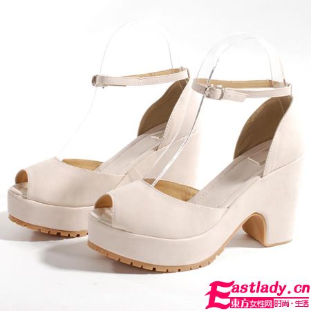 2012新款高跟魚(yú)嘴涼鞋秀出你的時(shí)尚個(gè)性