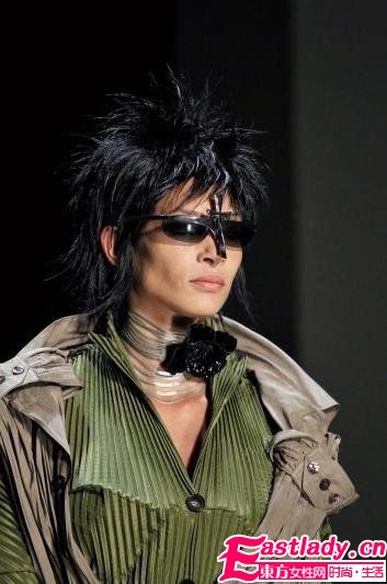 2011春夏女裝點(diǎn)睛主打配飾搶先看