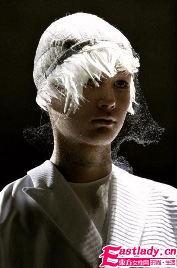 2011春夏女裝點(diǎn)睛主打配飾搶先看