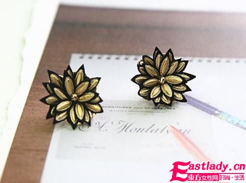 輕巧耳釘百變搭 優(yōu)雅情調(diào)修飾臉型