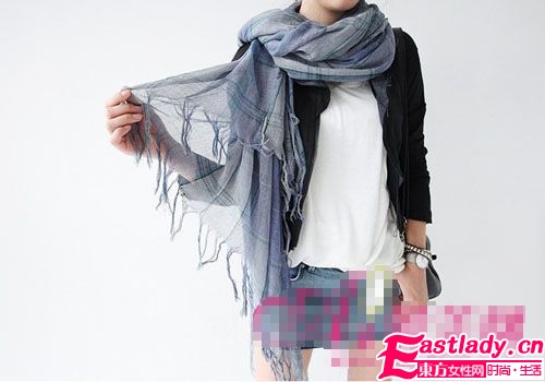 甜美OL必備扮靚單品 清爽圍巾度秋天
