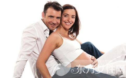 懷孕多長(zhǎng)時(shí)間有反應(yīng) 這個(gè)姿勢(shì)才是孕婦的正確睡姿